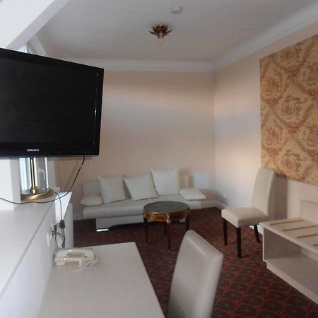 Hotel Hesse Schenefeld  Ngoại thất bức ảnh