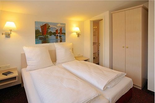 Hotel Hesse Schenefeld  Ngoại thất bức ảnh