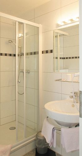 Hotel Hesse Schenefeld  Ngoại thất bức ảnh