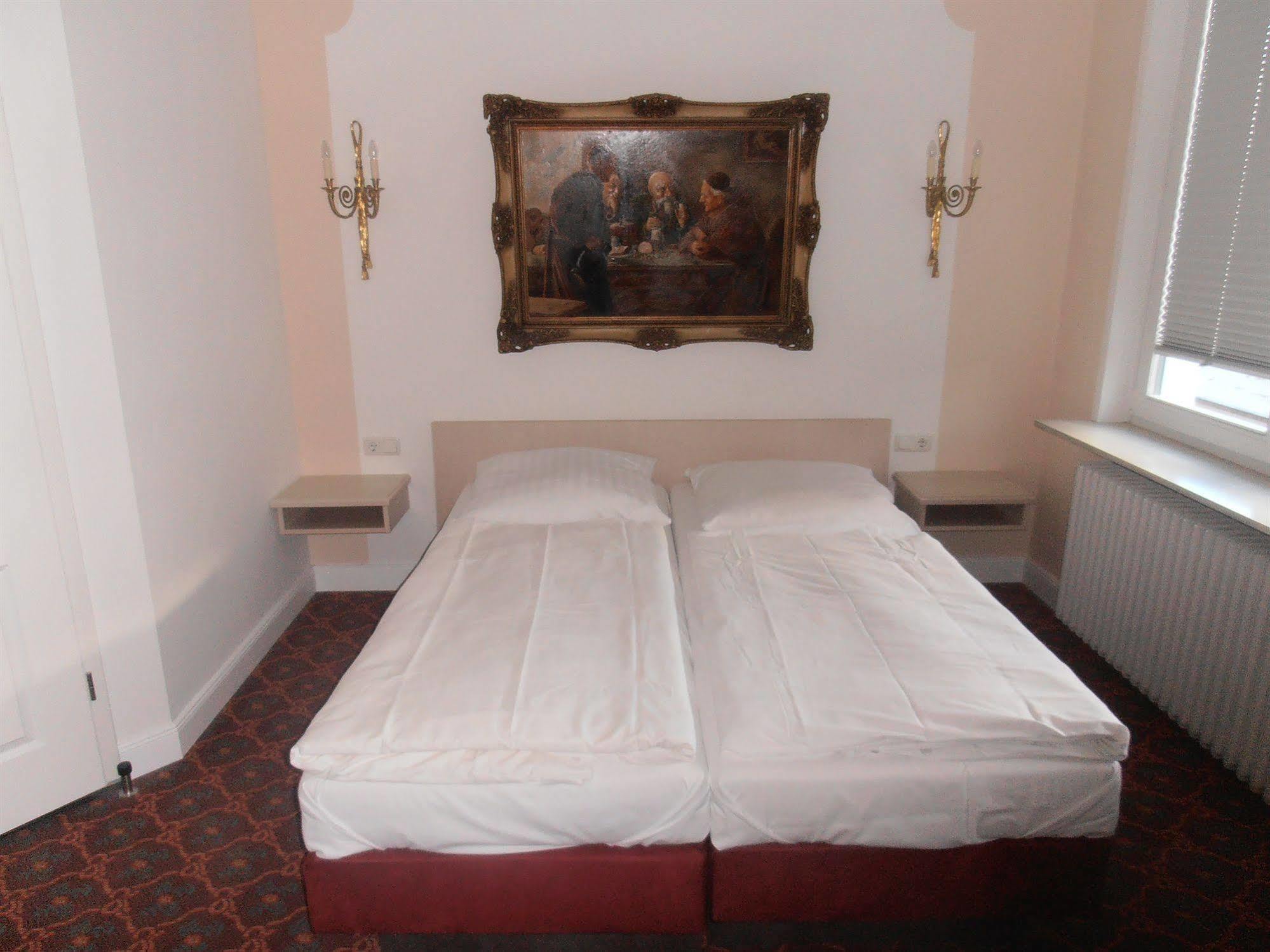 Hotel Hesse Schenefeld  Ngoại thất bức ảnh