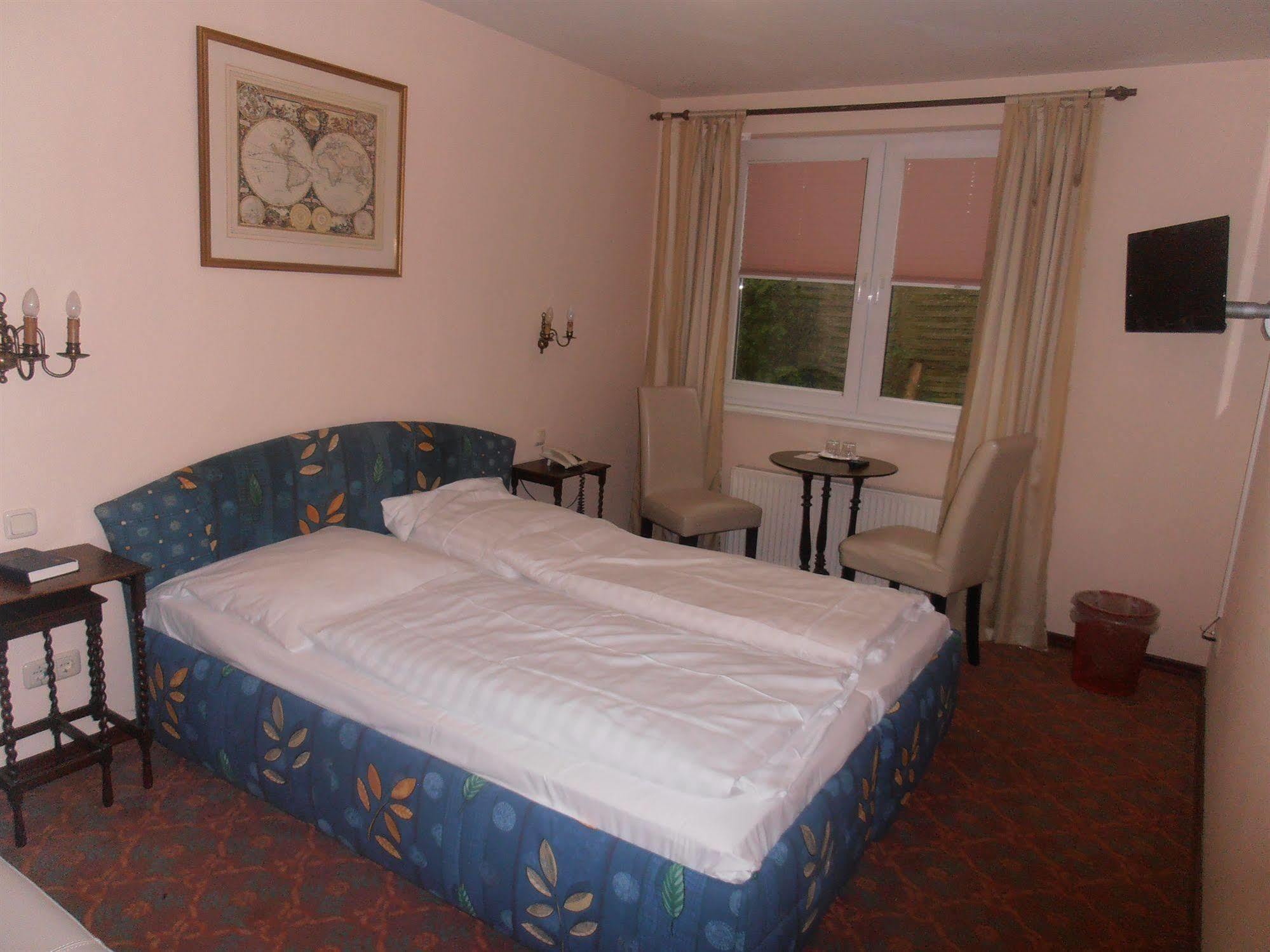 Hotel Hesse Schenefeld  Ngoại thất bức ảnh